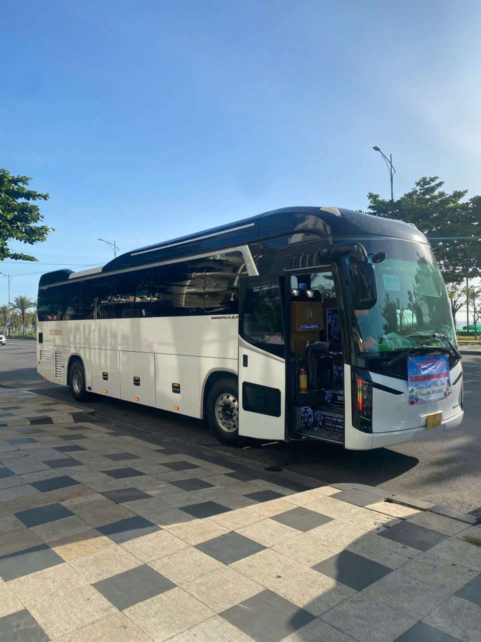 Lợi ích nên chọn xe du lịch hành hương