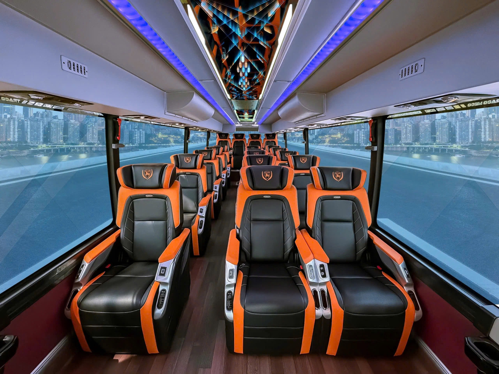 Xe Limousine 19 ghế VIP Hạng thương gia
