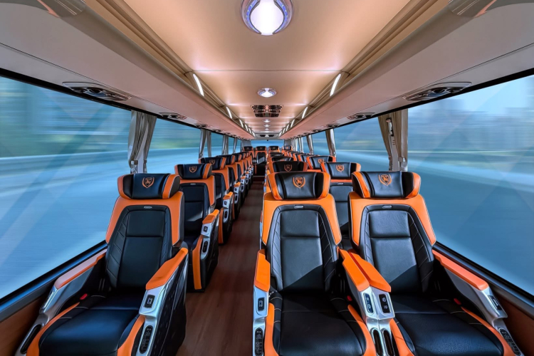 Thuê xe Limousine 28 GHẾ VIP