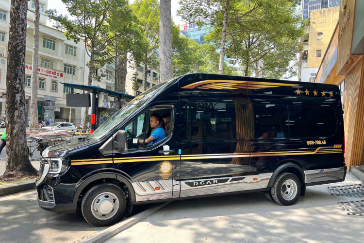 Thuê xe vip 12 chỗ